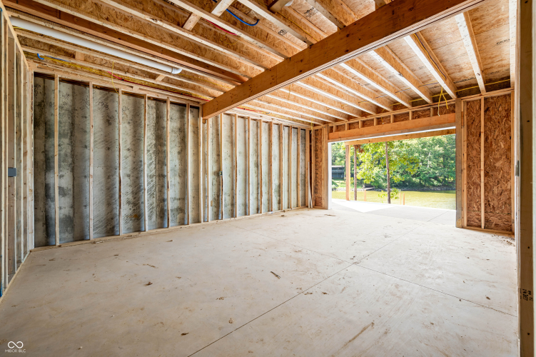 Listing Image 80