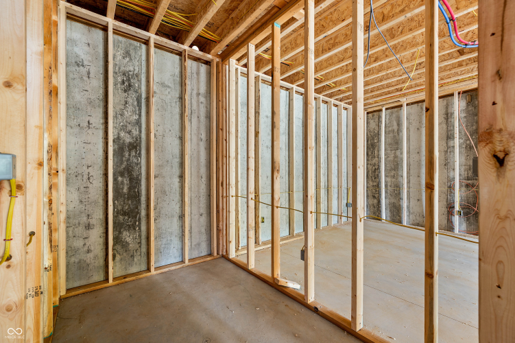 Listing Image 83