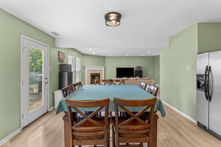 Listing Image 23