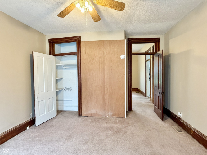 Listing Image 30