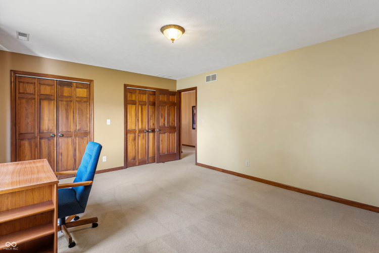 Listing Image 50