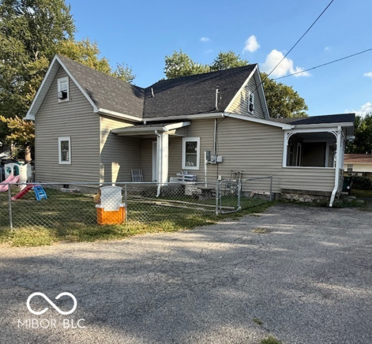 Listing Image 3