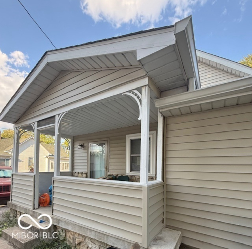 Listing Image 5