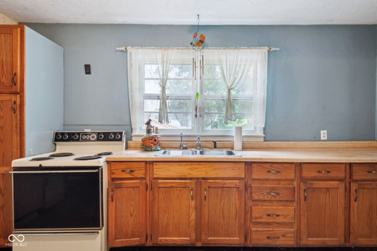 Listing Image 17