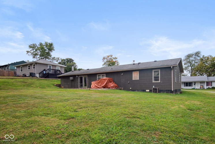 Listing Image 8