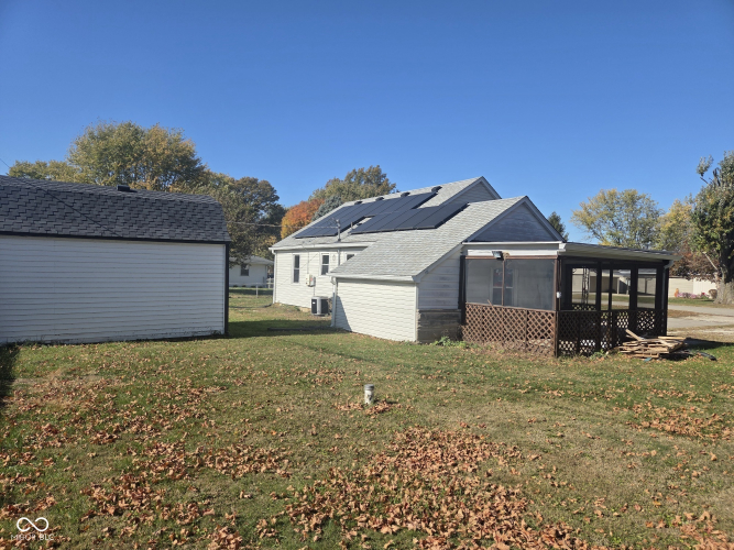 Listing Image 3