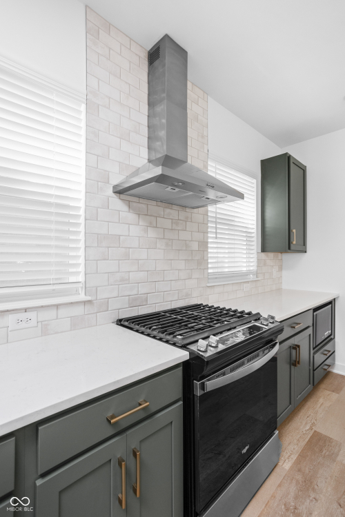 Listing Image 14