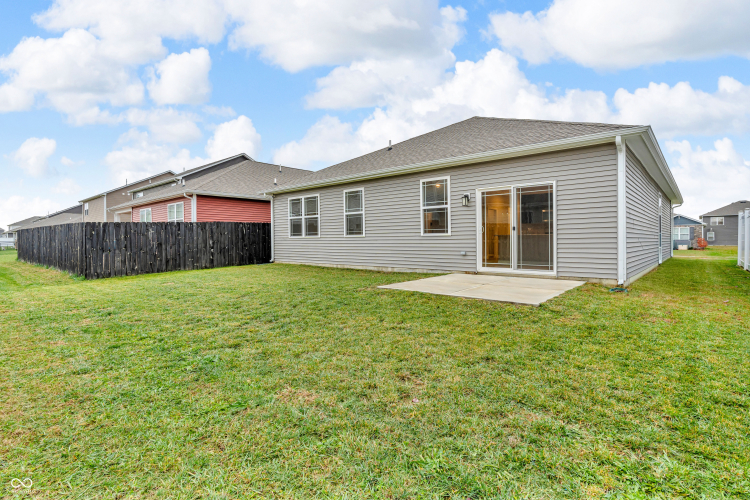 Listing Image 40
