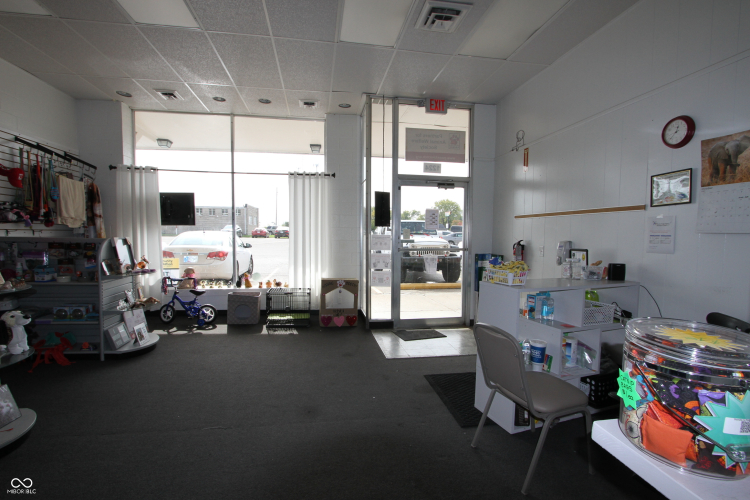 Listing Image 13