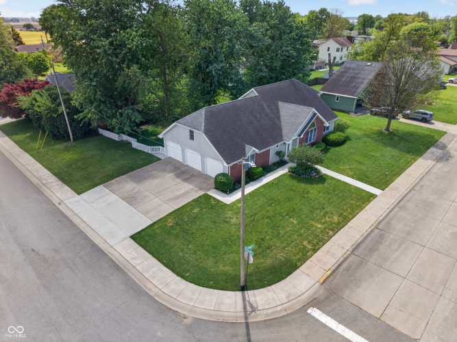 Listing Image 43