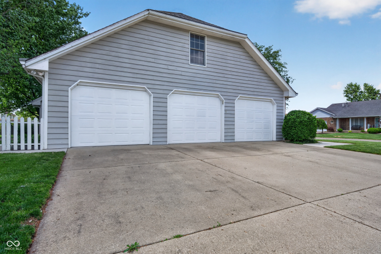 Listing Image 46