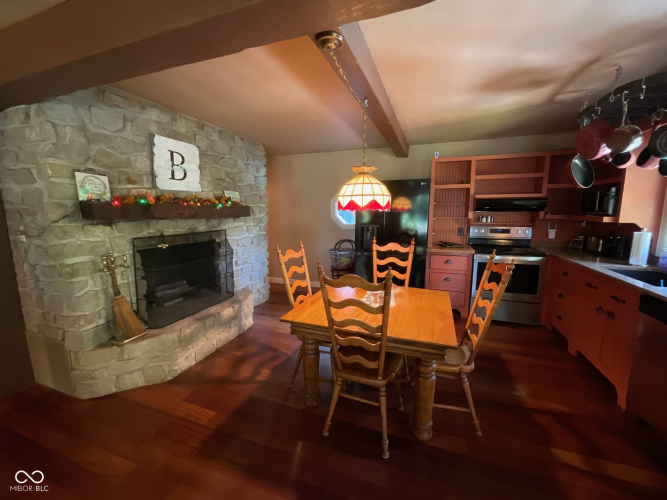 Listing Image 13