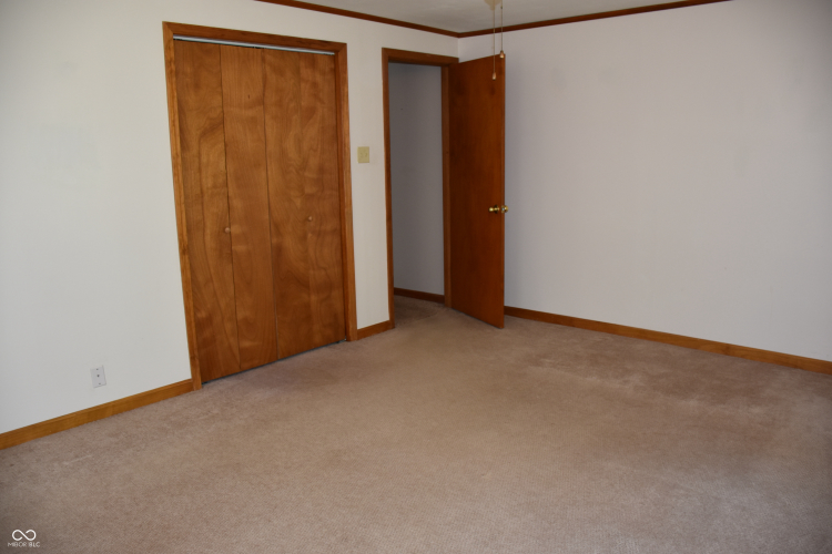 Listing Image 45