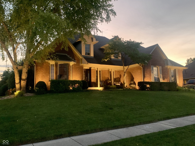 Listing Image 64