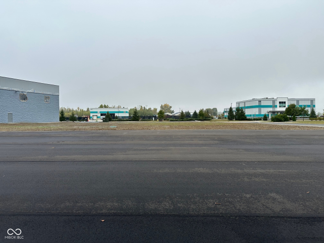 Listing Image 8