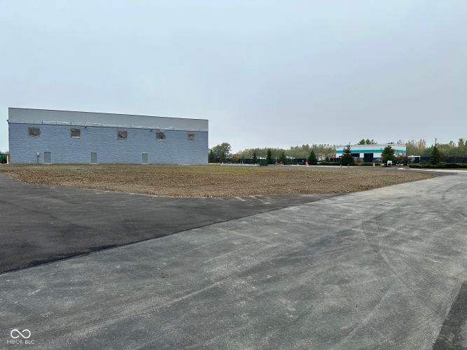 Listing Image 9