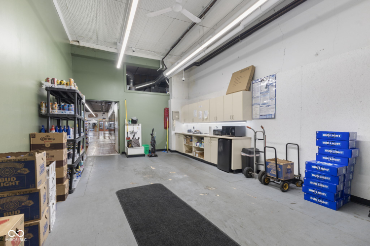 Listing Image 10