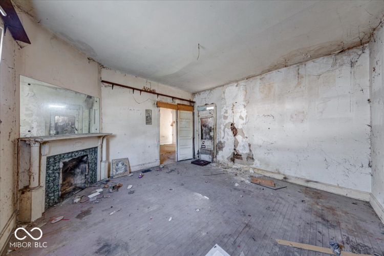 Listing Image 13