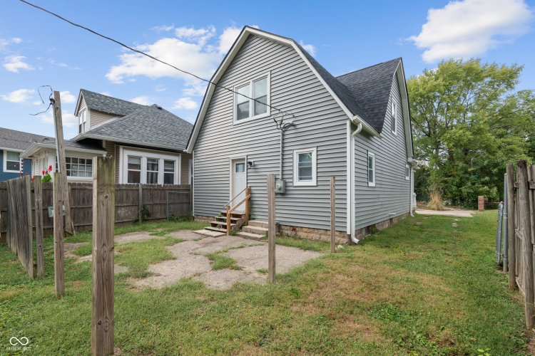 Listing Image 26