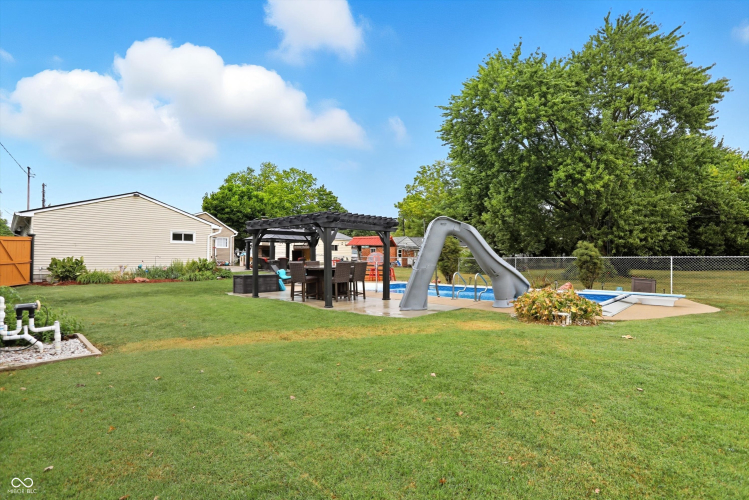 Listing Image 50