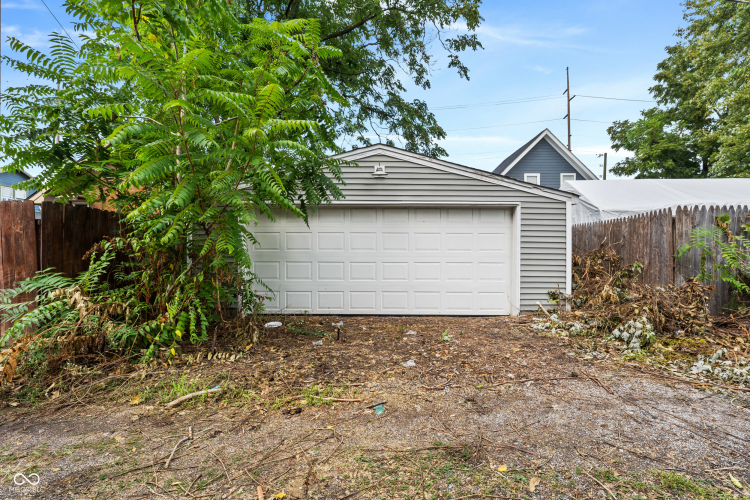 Listing Image 36