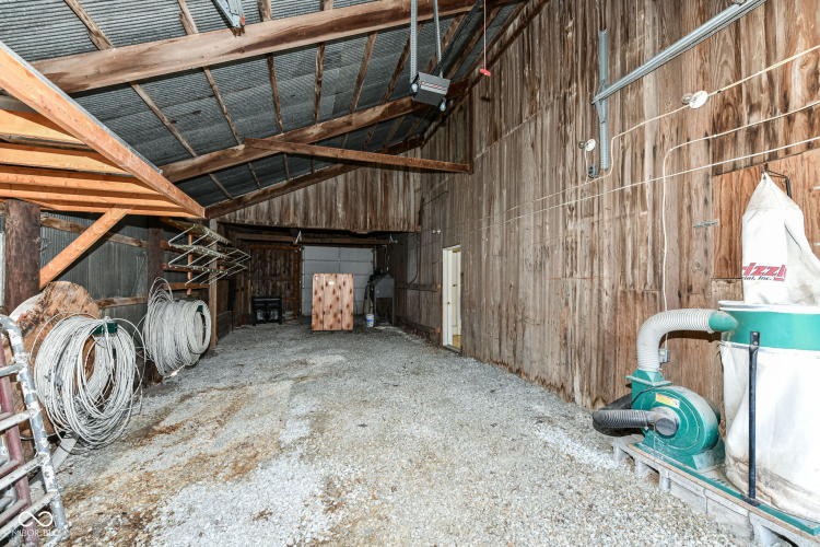 Listing Image 16