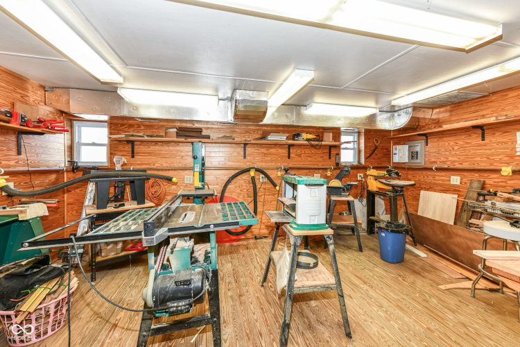 Listing Image 18