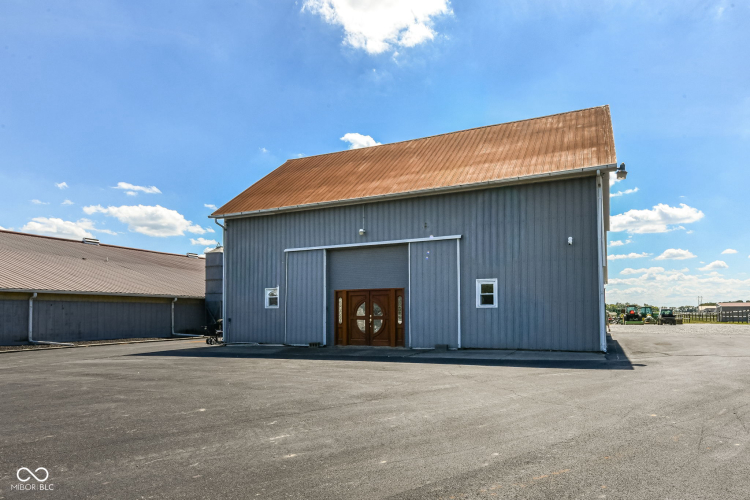 Listing Image 21