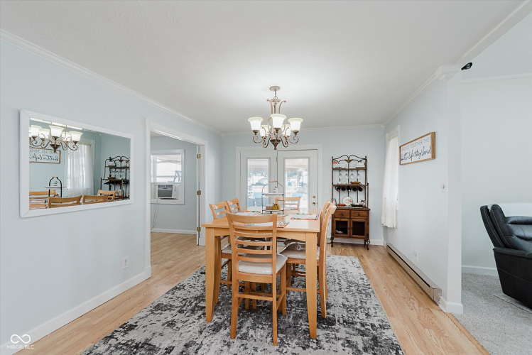 Listing Image 16