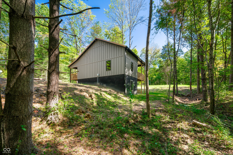 Listing Image 79