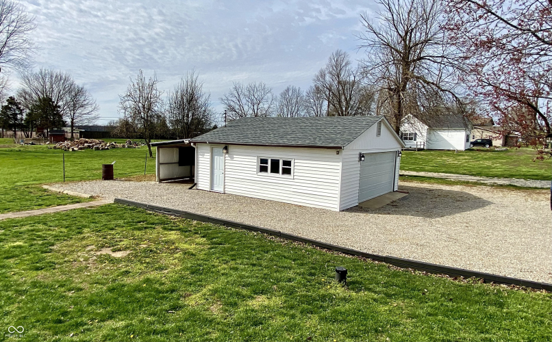 Listing Image 33