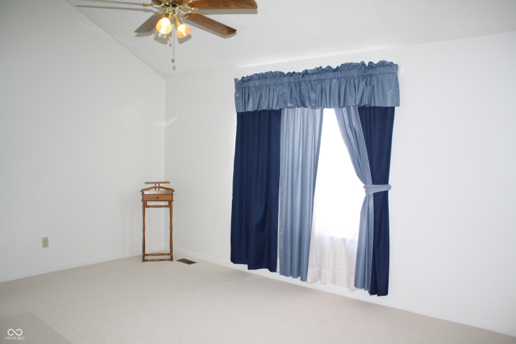 Listing Image 29