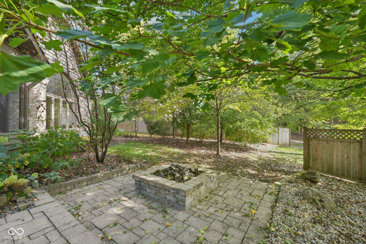 Listing Image 73