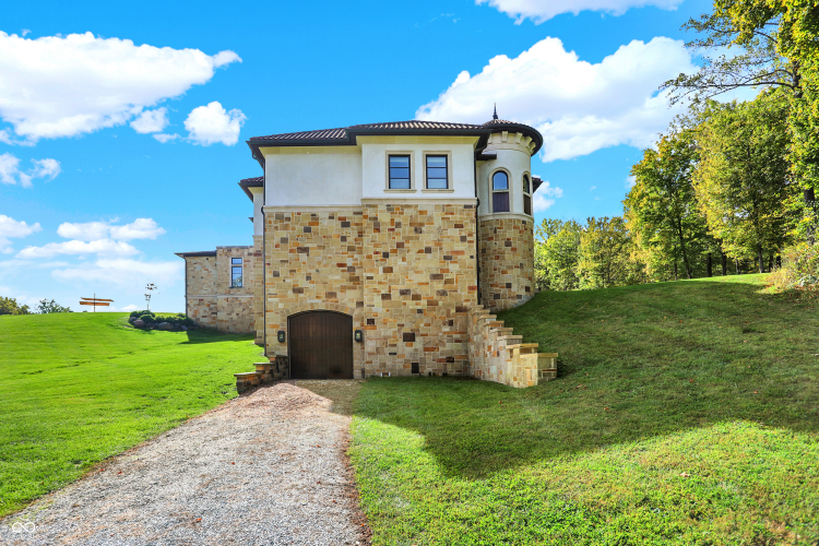 Listing Image 59