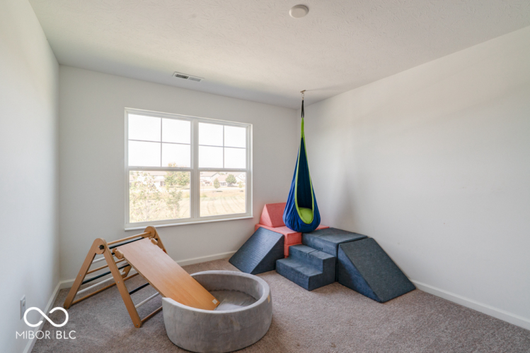 Listing Image 24