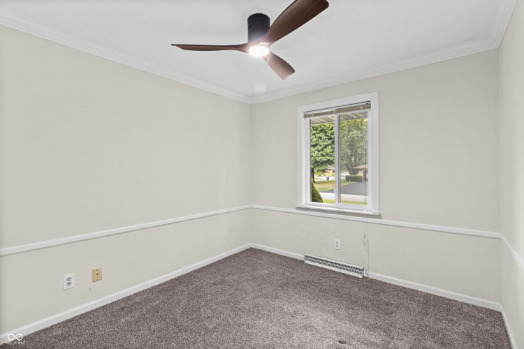 Listing Image 28