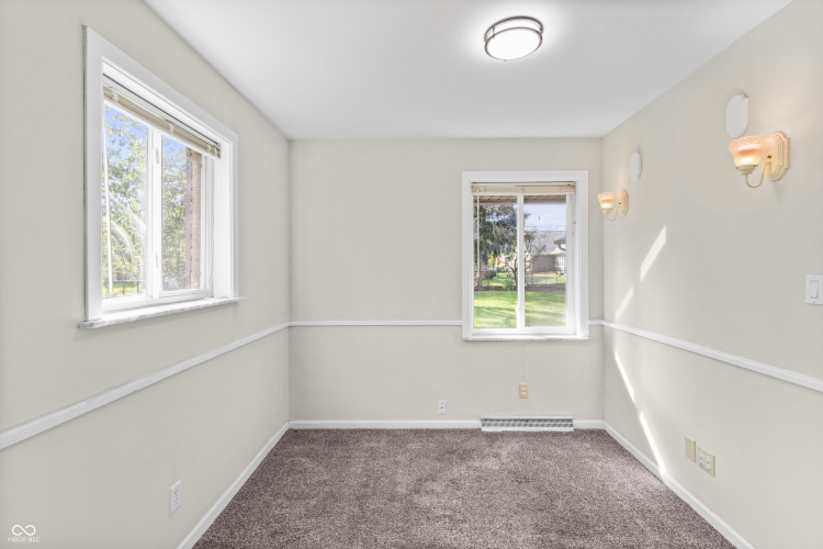 Listing Image 33
