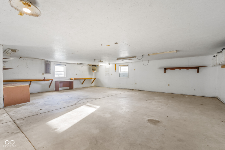 Listing Image 50