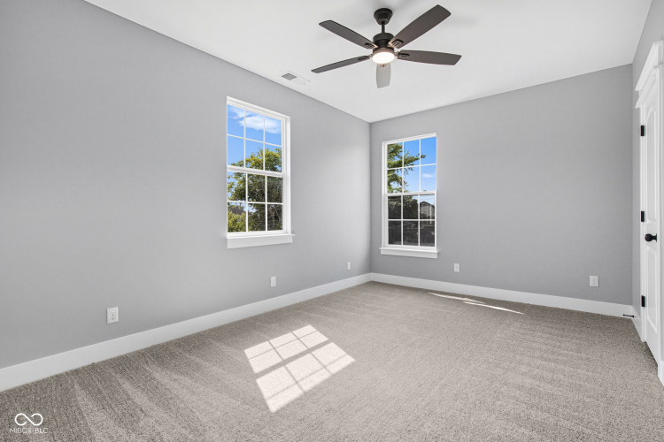 Listing Image 59
