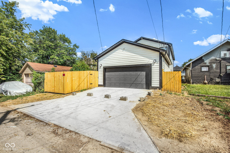 Listing Image 66