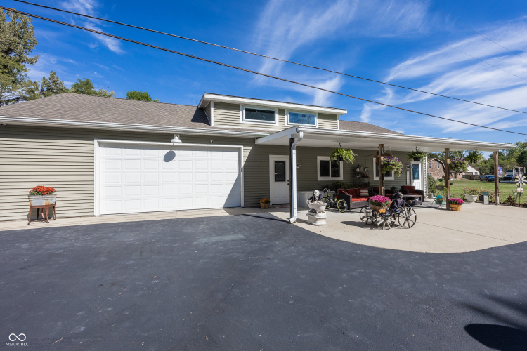 Listing Image 43