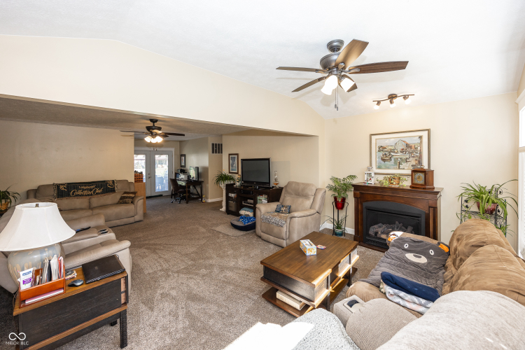 Listing Image 59