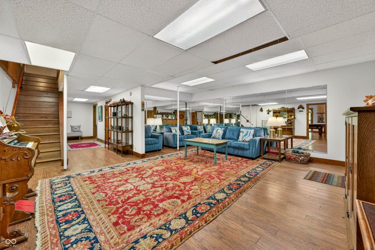 Listing Image 59