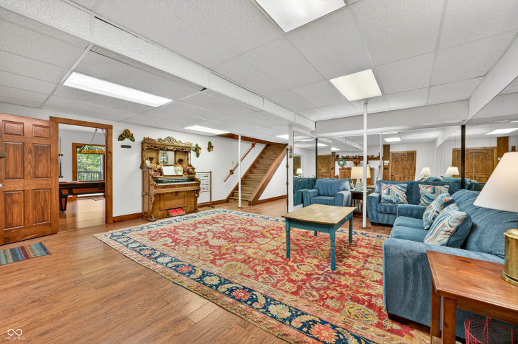 Listing Image 60