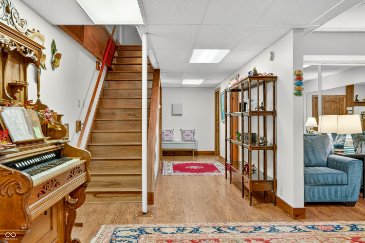 Listing Image 71