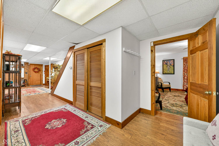 Listing Image 76
