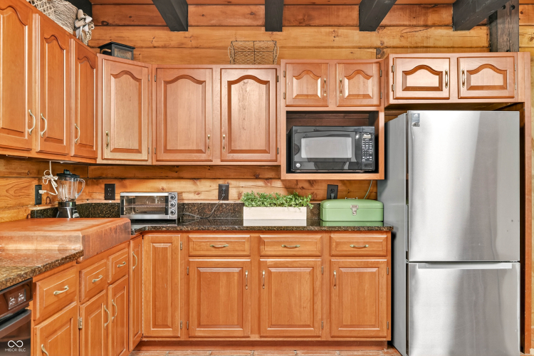 Listing Image 9