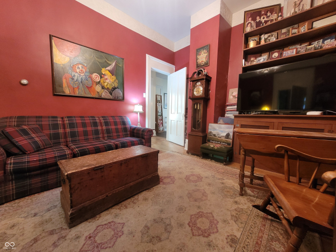 Listing Image 16