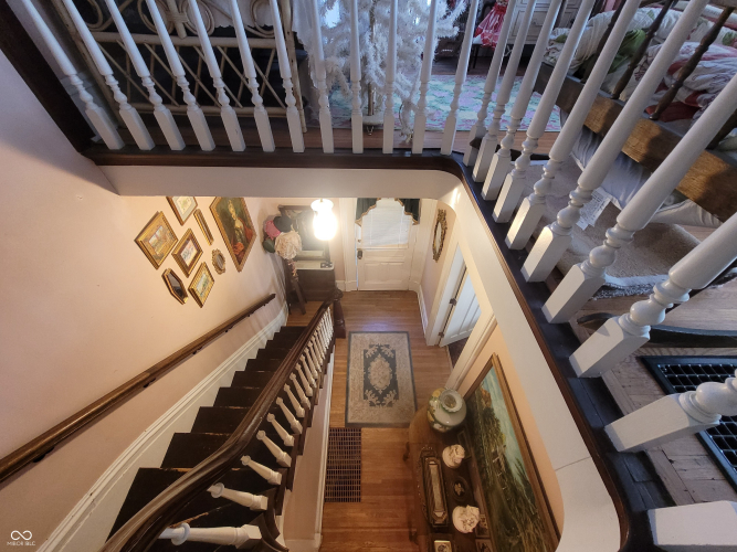 Listing Image 19