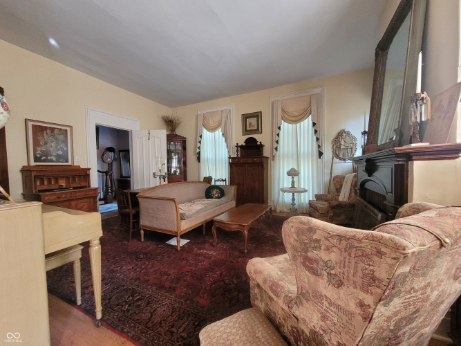 Listing Image 9